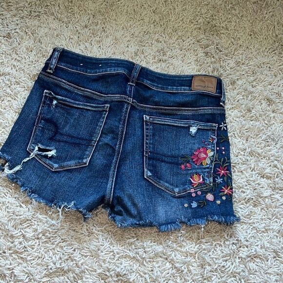 American Eagle Ne(x)t Level Stretch Hi Rise Shorty  Floral Hi-Rise Shortie Denim - Picture 8 of 15